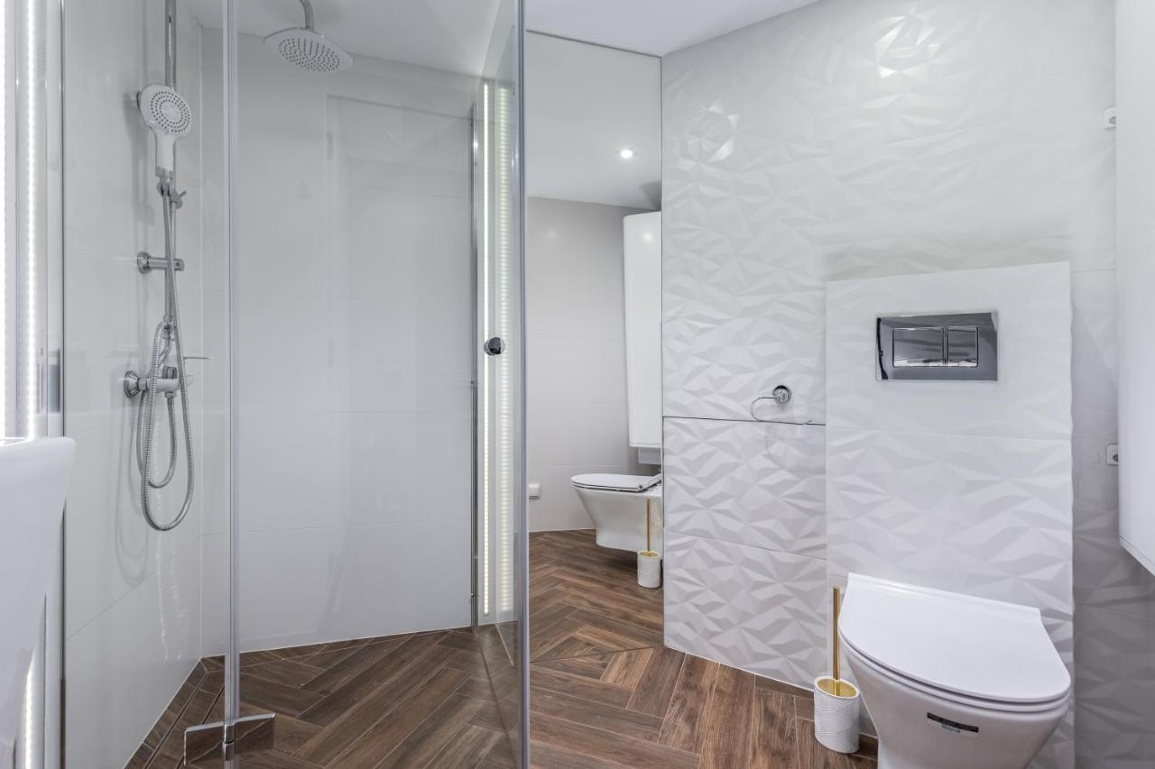 Vistula Boulevards Jacuzzi Apartment Cracovia Exterior foto